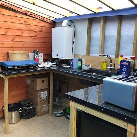 Hotel Cox Hill Glamping Badger Truro Exterior foto
