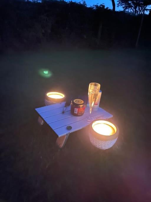 Hotel Cox Hill Glamping Badger Truro Exterior foto