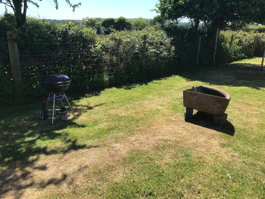 Hotel Cox Hill Glamping Badger Truro Exterior foto